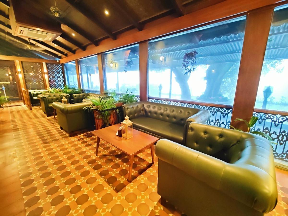 Regenta Mpg Club Mahabaleshwar Hotel Exterior photo